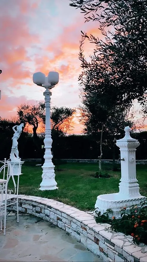 Hotel Park Ashik Ljaknasi Albania